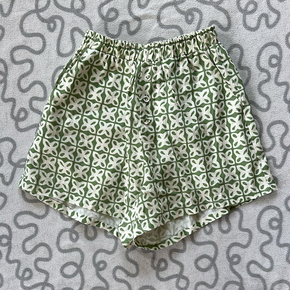 Verge Girl Patterned Linen Shorts